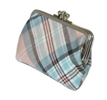 rose checkered wallet